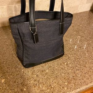 Denim. Tote.